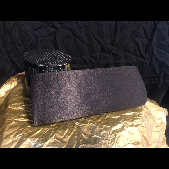 Purse - Picture 4 of 7